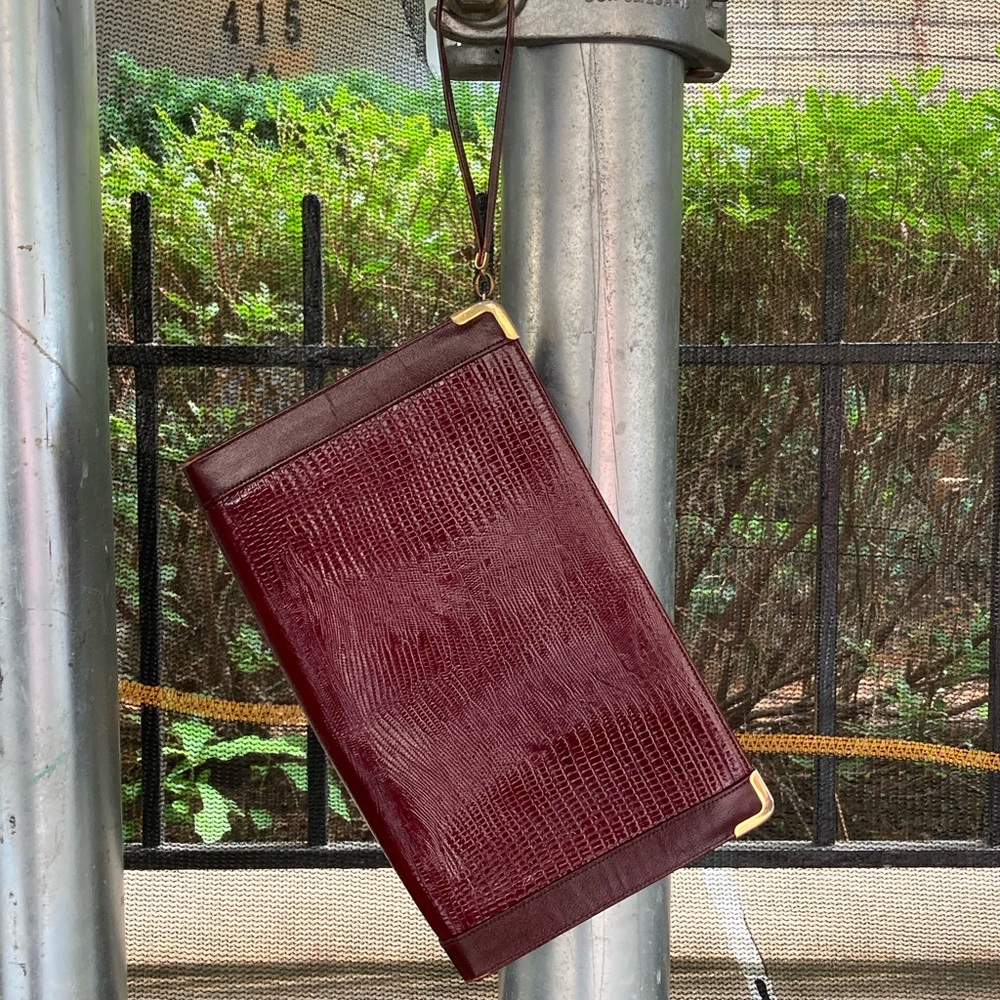 Vintage Koret burgundy genuine leather clutch